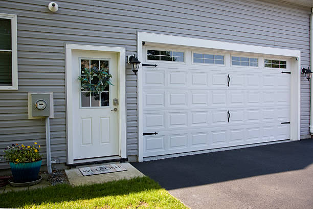 24/7 Emergency Garage Door Panel Replacement experts in Spring City, UT